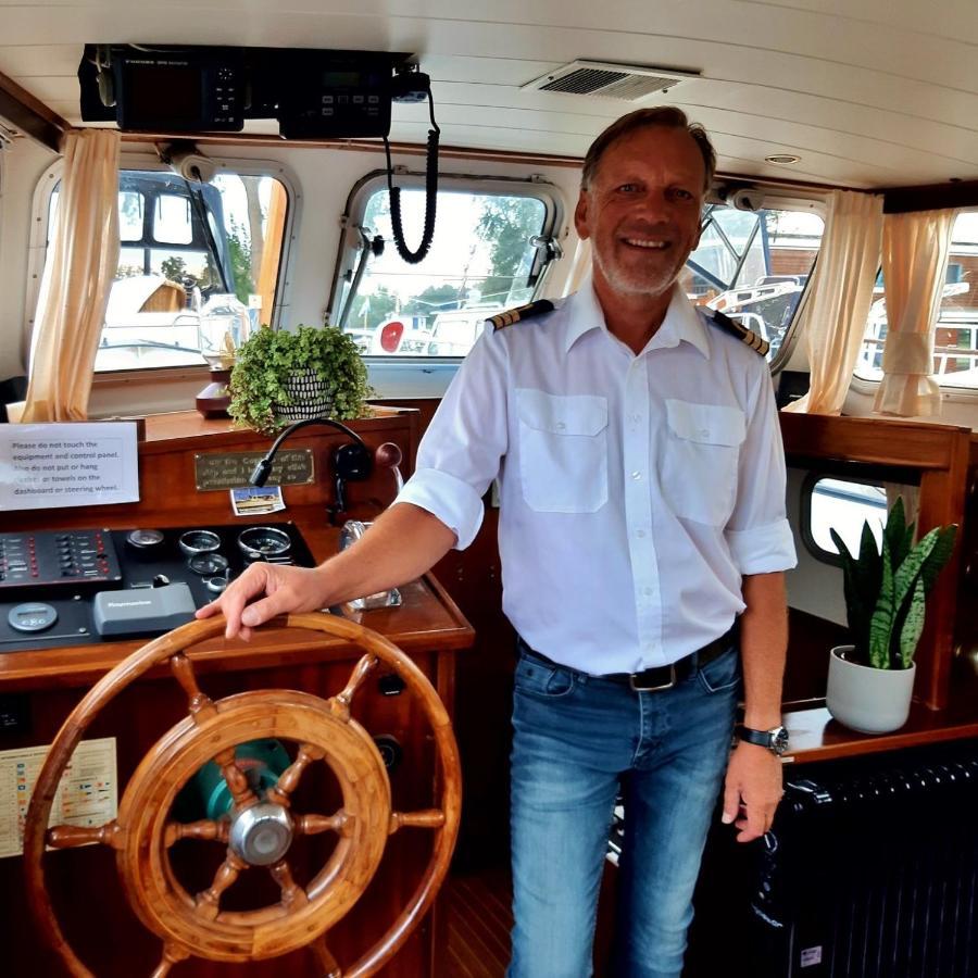 Motor Yacht Almaz Hotel Amsterdam Eksteriør billede