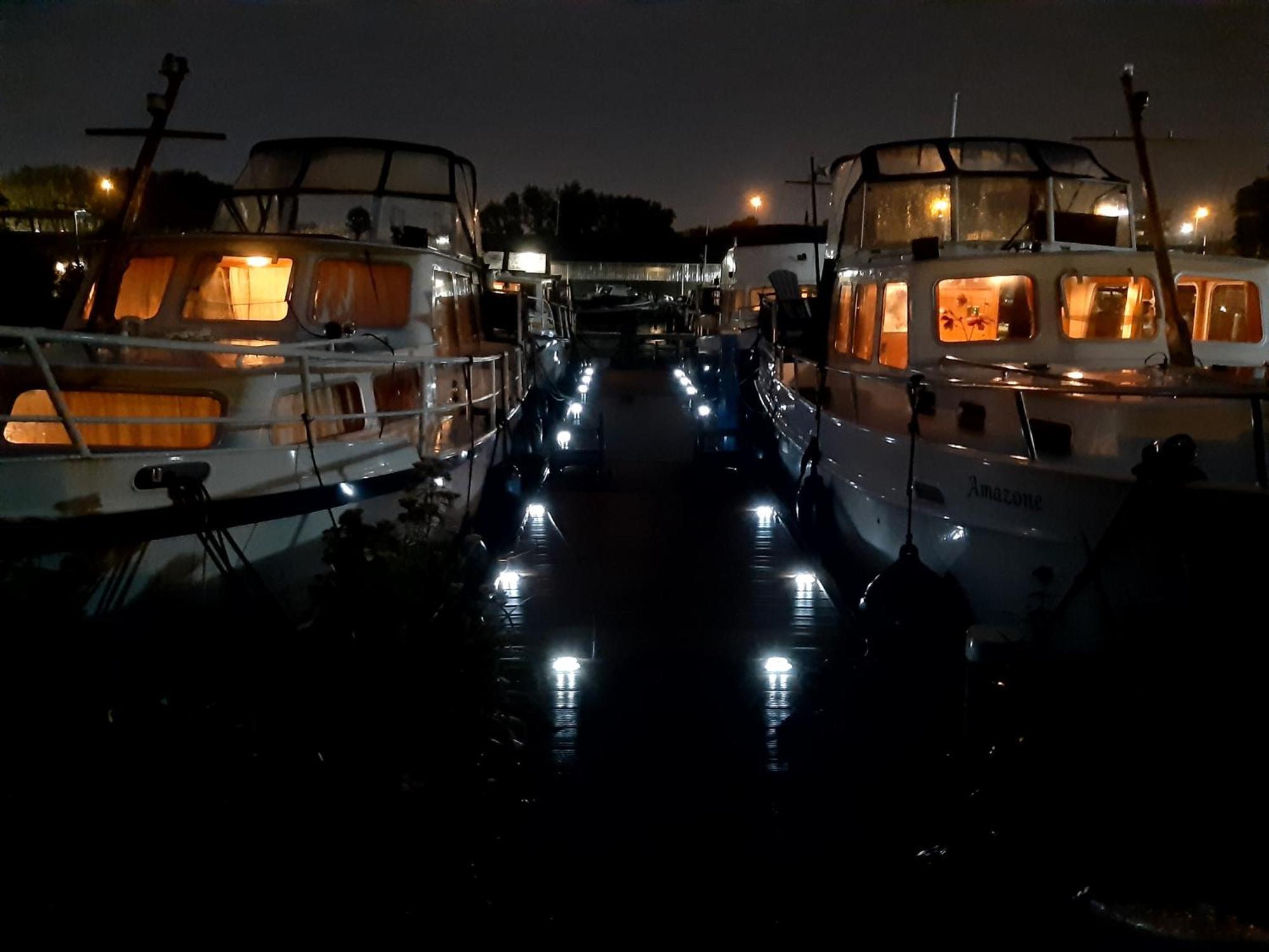 Motor Yacht Almaz Hotel Amsterdam Eksteriør billede